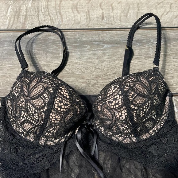Victoria’s Secret Black Lace and Nude Babydoll 34B - Picture 3 of 7